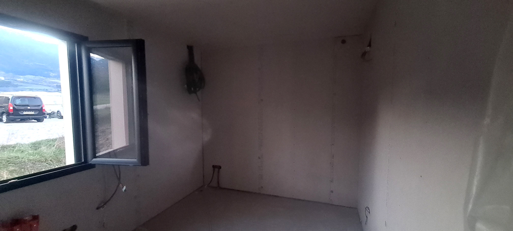 2026.03.20 - Le bureau entièrement vidé avant intervention du jointeur